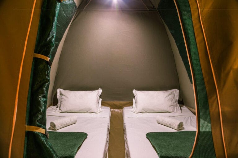 luxury-dome-tents-002